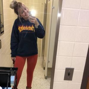 Meet your Posher, Catherine